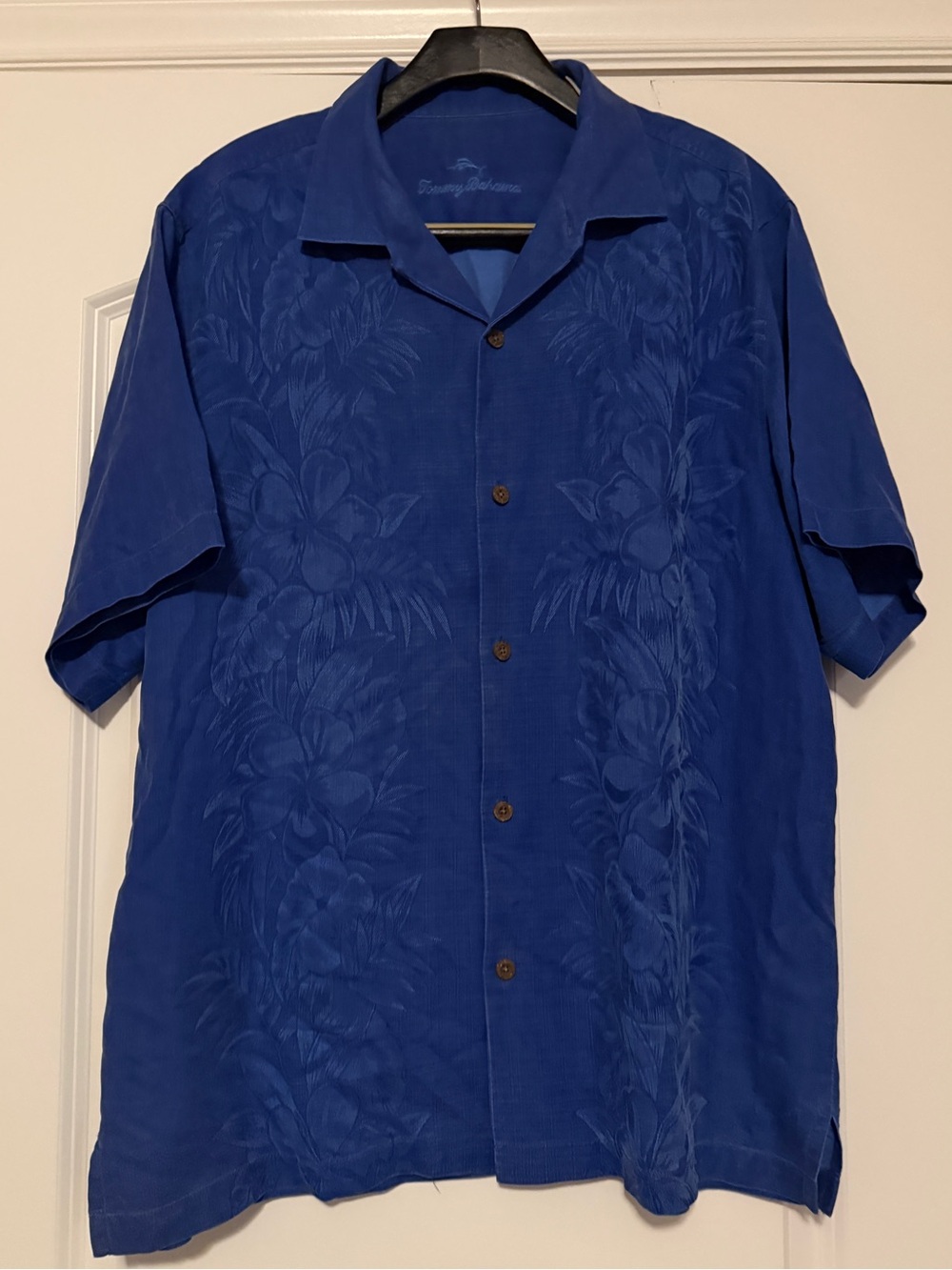 Tommy Bahama Men’s XL Royal Blue Short-Sleeve Camp Shirt. Gently used.